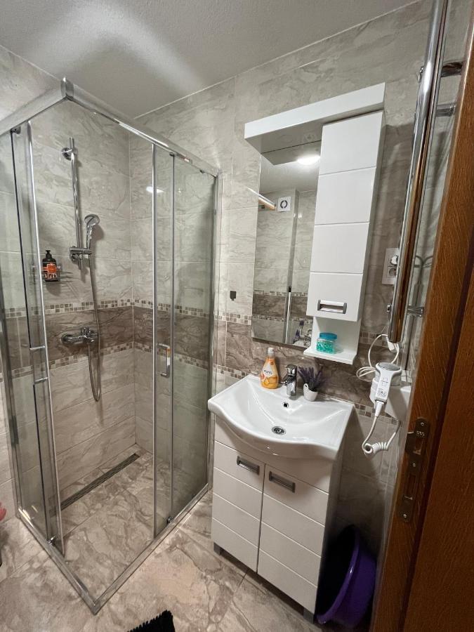 Apartman Korac วรินรัชกา บานยา ภายนอก รูปภาพ